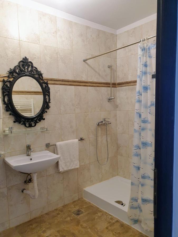Hotel Queen Bükreş Dış mekan fotoğraf