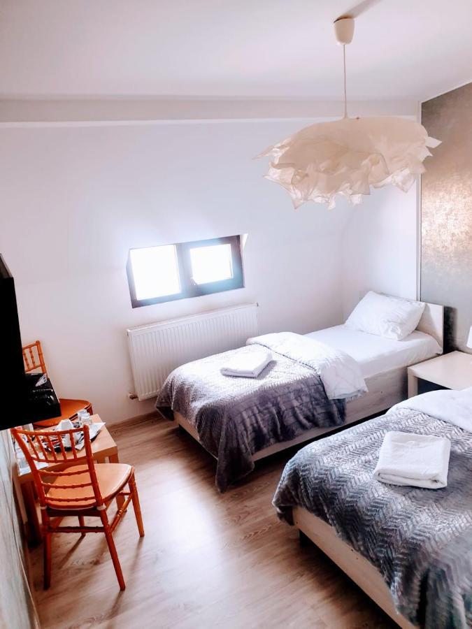 Hotel Queen Bükreş Dış mekan fotoğraf